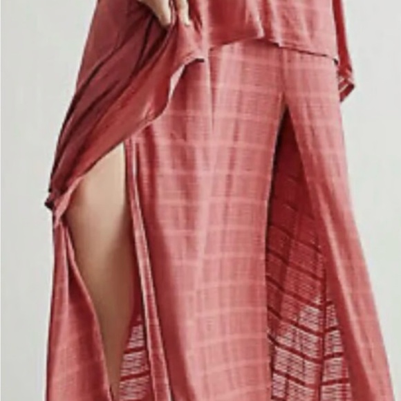 Free People Chrissy Tiered Halter Maxi Dress. Rouge Color. Size Large - Picture 2 of 13